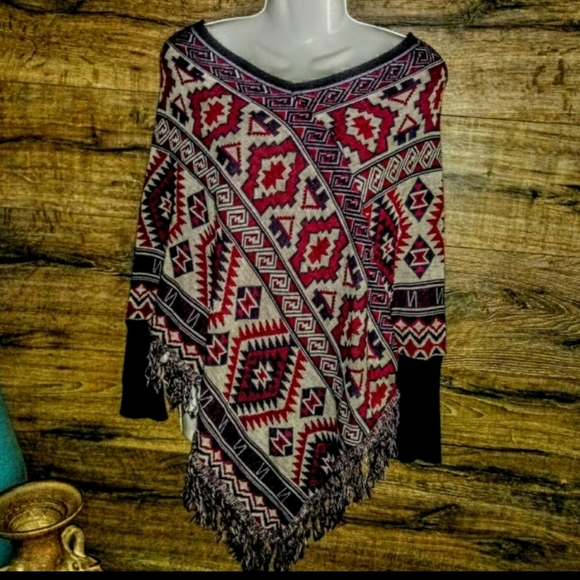 Say What Top Size S Aztec Waterfall Dolman NWOT - Picture 5 of 11
